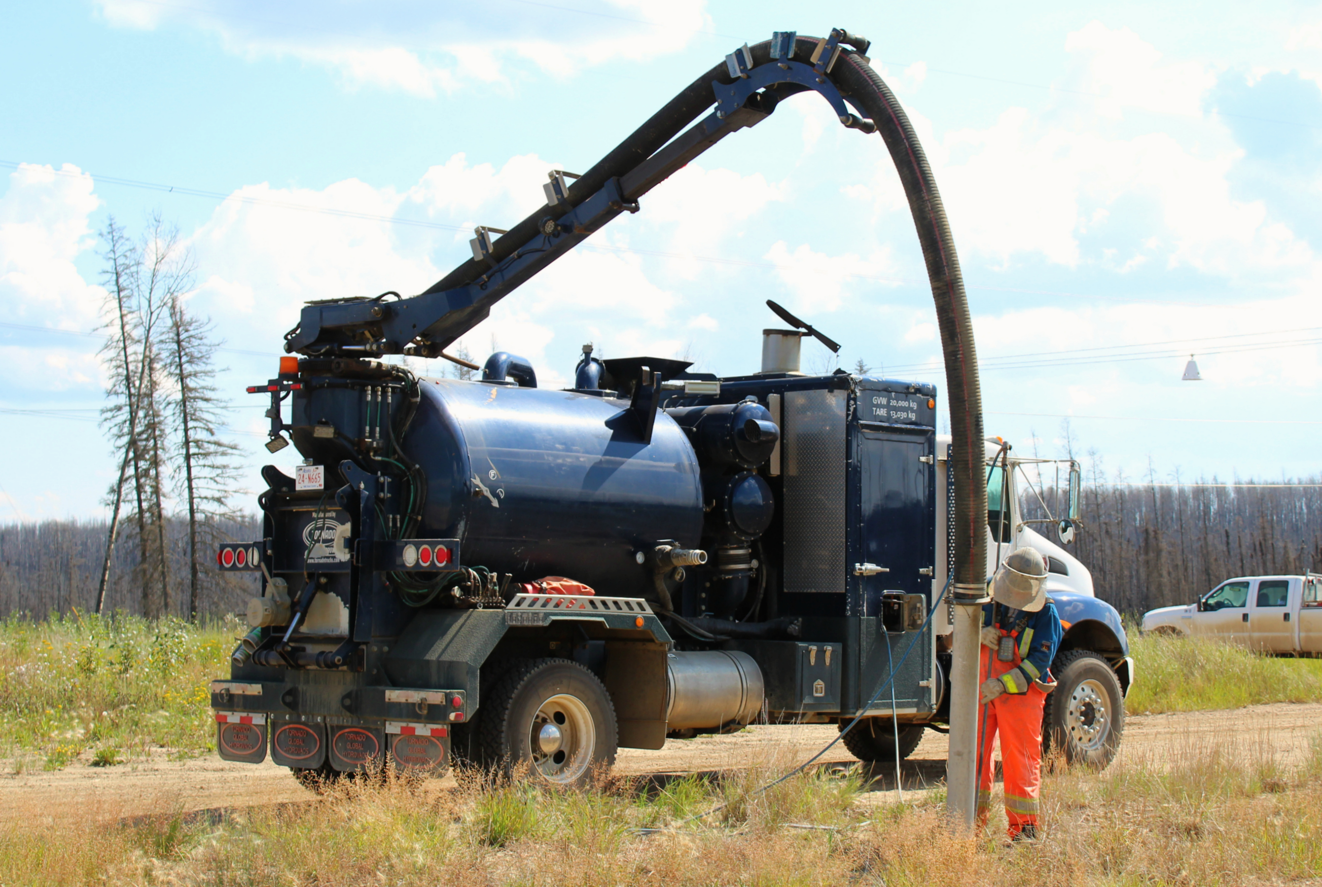 Edmonton, Alberta Single-Axle 4x4 Hydrovac Unit