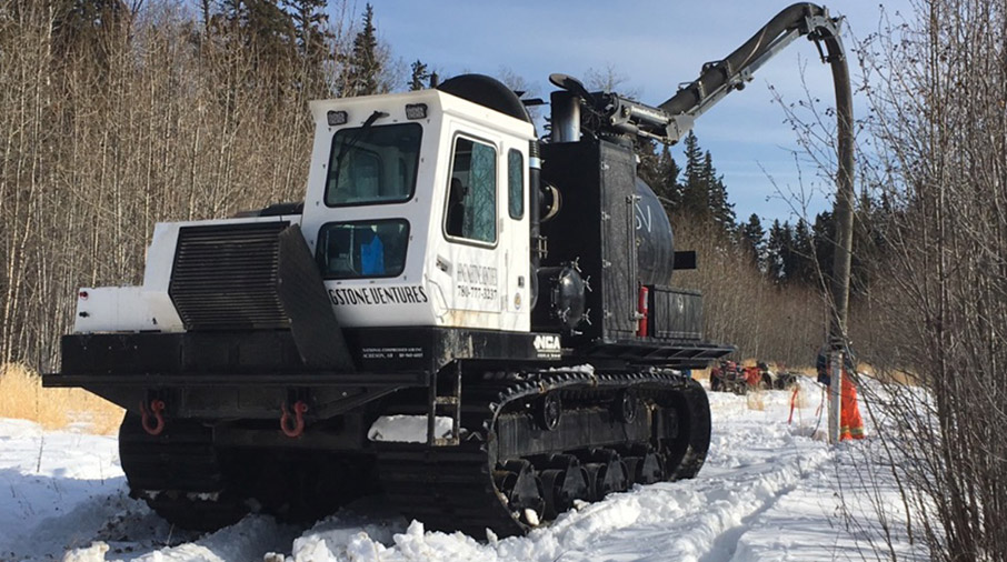 Tracked Hydrovac Truck Difficult Terrain